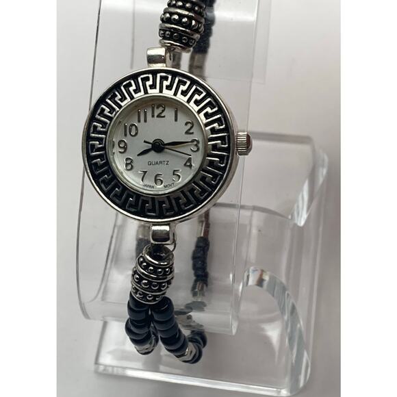 Charming Women's Watch 24mm and Decorative Bracelet with New Battery - Picture 3 of 7